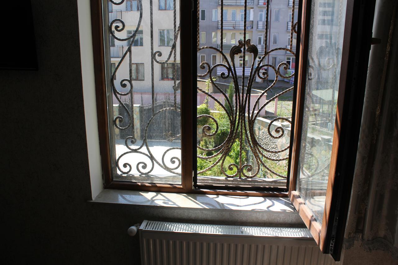 Hotel Mimino Tbilisi Exterior foto