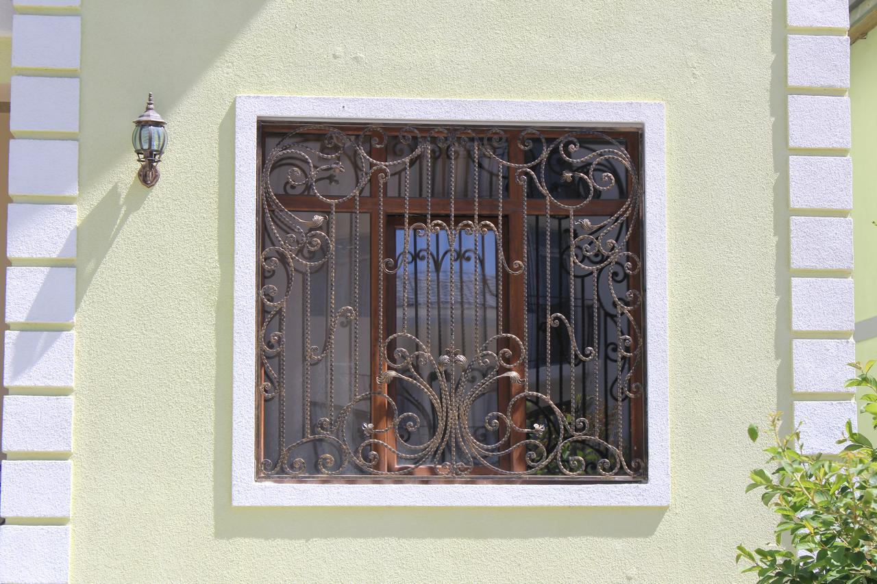 Hotel Mimino Tbilisi Exterior foto