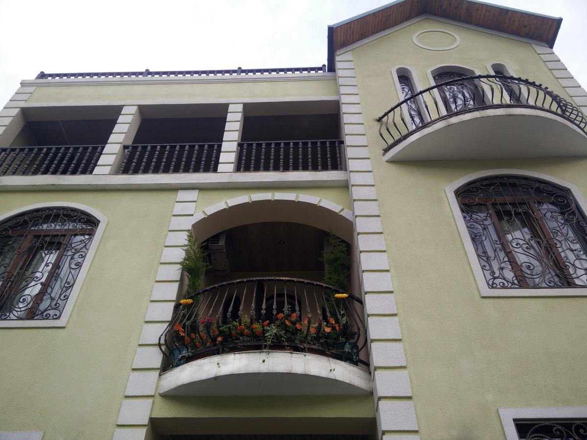 Hotel Mimino Tbilisi Exterior foto